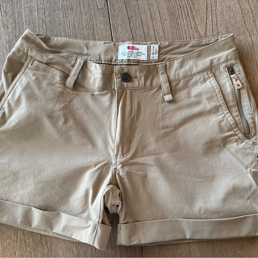Fjallraven Beige Hiking Shorts - size EU 38